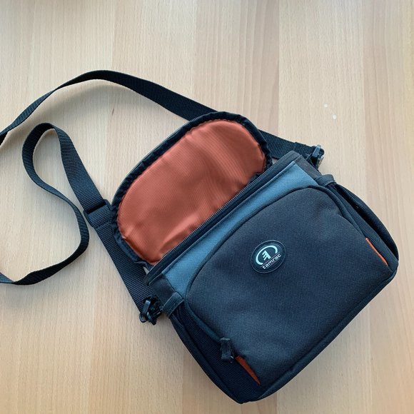 tamrac camera bag - Picture 3 of 14